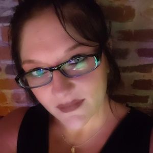 Meet your Posher, Bobbie